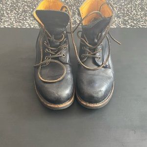 Frye Black Woman’s Boots